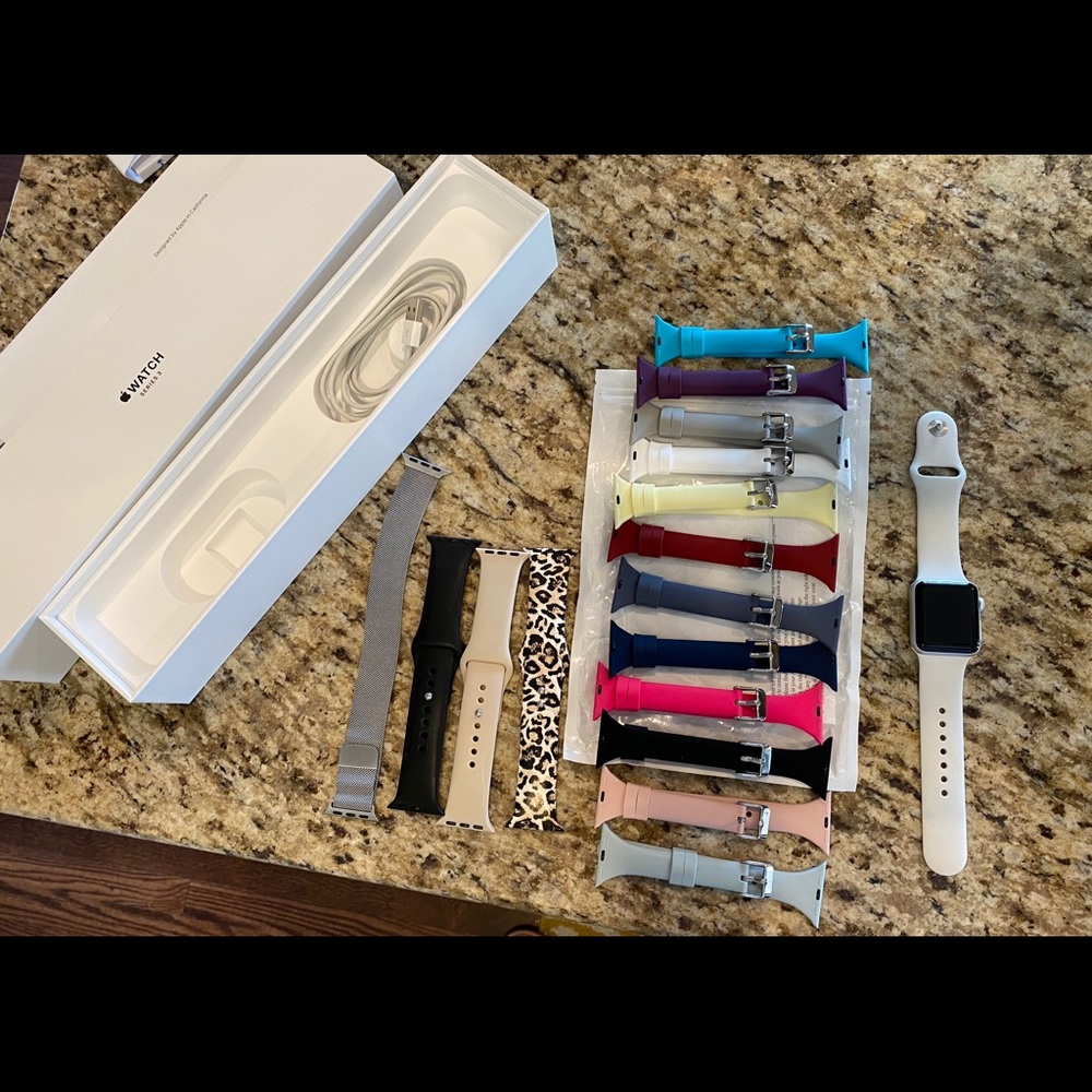 Apple Watch Series 3 38mm GPS + Cellular.